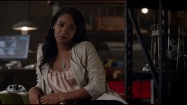 Iris West 01.jpg