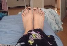 bare toes.jpg