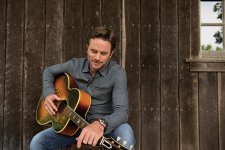 Charles Esten 2.jpg