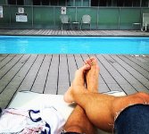 Nick-Viall-Feet-3724024.jpg