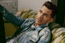 Andy Grammer 2.jpg