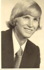 Senior Picture 1975.jpg