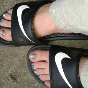 MY toes<3