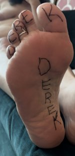 kayefeet0.jpeg