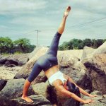 lets_limber_up_with_yoga_poses_before_humpday_38_photos4_1391022371.jpg