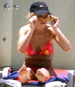Britney-Spears-Feet-50376.jpg