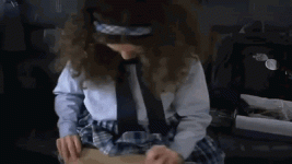 Anne Hathaway.gif