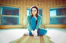 ALLY RHODES Promo musicnfeet.jpeg