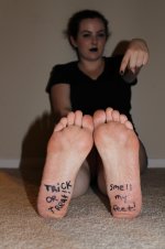 caitlynsmell2.jpg caitlynsmell2.jpg