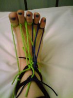 Toe lace trap x.jpg