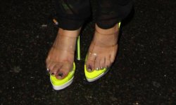 lady-gaga-feet_06.jpg