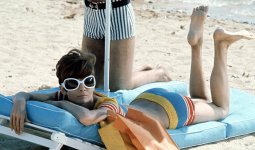 Audrey-Hepburn-Feet-79688.jpg