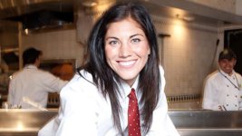 thesportsbank_net_hope-solo-black-hair.jpg