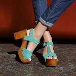 LAGUNNA_TEAL-SUEDE_LIFESTYLE1.jpg