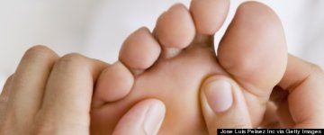 r-MASSAGE-FEET-large570.jpg