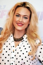 Peta_Murgatroyd_2013.jpg Peta_Murgatroyd_2013.jpg