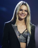 Louisa-Johnson-on-The-X-Factor-Final.jpg