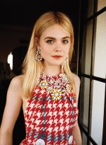 02-elle-fanning.jpg
