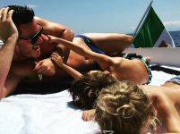 BIxrg-GAbRY.jpg BIxrg-GAbRY.jpg