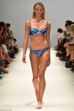2798562400000578-3040041-Barefoot_and_beautiful_Some_of_the_more_classic_designs_included-m-35_1.jpg