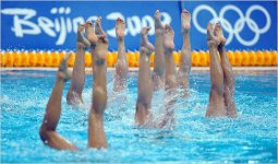 synchronized swimming b.jpg