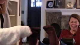 lindsock1f.jpg