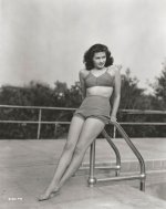 Yvonne-De-Carlo-Feet-1866309.jpg