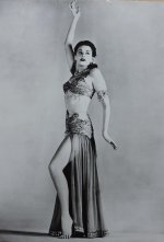 Yvonne-De-Carlo-Feet-2827129.jpg