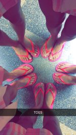 Joan-Smalls-Feet-1984358.jpg
