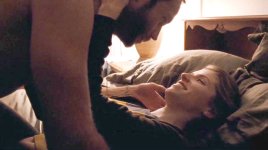 47903_AnnaKendrick_HappyChristmas720webdll_14_122_357lo.jpg