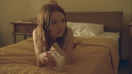 Emily-Browning-Feet-3100851.jpg