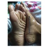 Oily-wrinkled-sole-of-left-bft-oily-side-of-right_Kody.jpeg Oily-wrinkled-sole-of-left-bft-oily-side-of-right_Kody.jpeg