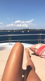 Madison-Reed-Feet-2871431.jpg Madison-Reed-Feet-2871431.jpg
