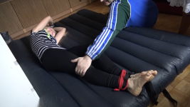 tickling Justyna 22.png