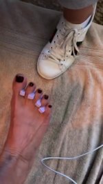 Candace-Cameron-Bure-Feet-3.jpg