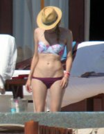 Diane-Kruger-Wears-Bikini-Cabo-Pictures.jpg