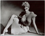 Kim-Novak-Feet-8.jpg