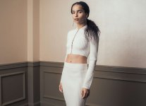 Zoe-Kravitz:-The-Divergent-Series-Allegiant-Photoshoot-2016--02.jpg