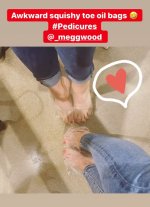 Laura-Vandervoort-Feet-4648442.jpg