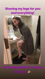 Rachel-Brosnahan-Feet-3969175.jpg