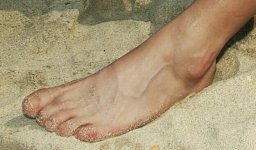 Martina-Hingis-Feet-8.jpg