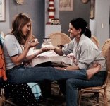 Jennifer and Courteney.jpg