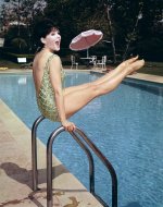 Yvonne-Craig-Feet-2287132.jpg