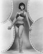 Yvonne-Craig-Feet-2203886.jpg