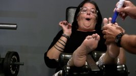 heatherrfeet1d.jpg