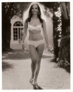 Natalie-Wood-Feet-363952.jpg