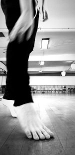 Kathryn-Newton-Feet-3461226.jpg