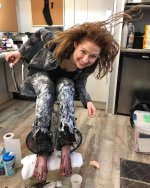 Ellie-Kemper-Feet-6132147.jpg