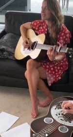 Caroline-Jones-Feet-5376892.jpg
