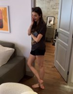 Nina-Dobrev-Feet-5887301.jpg